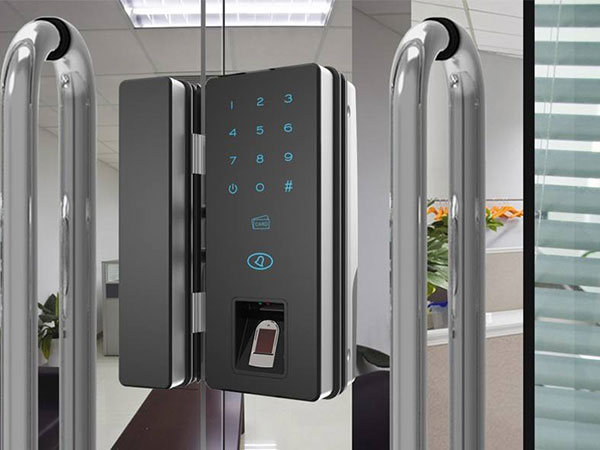 个旧24小时上门开锁公司