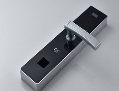 个旧24小时上门开锁公司